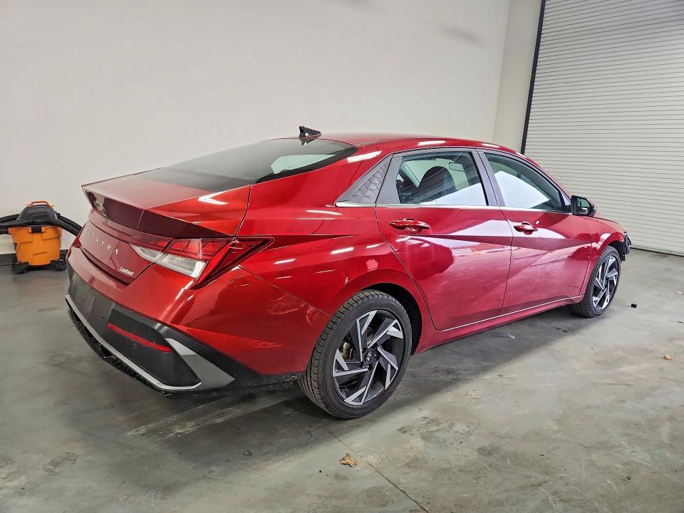 2024 Hyundai Elantra Limited