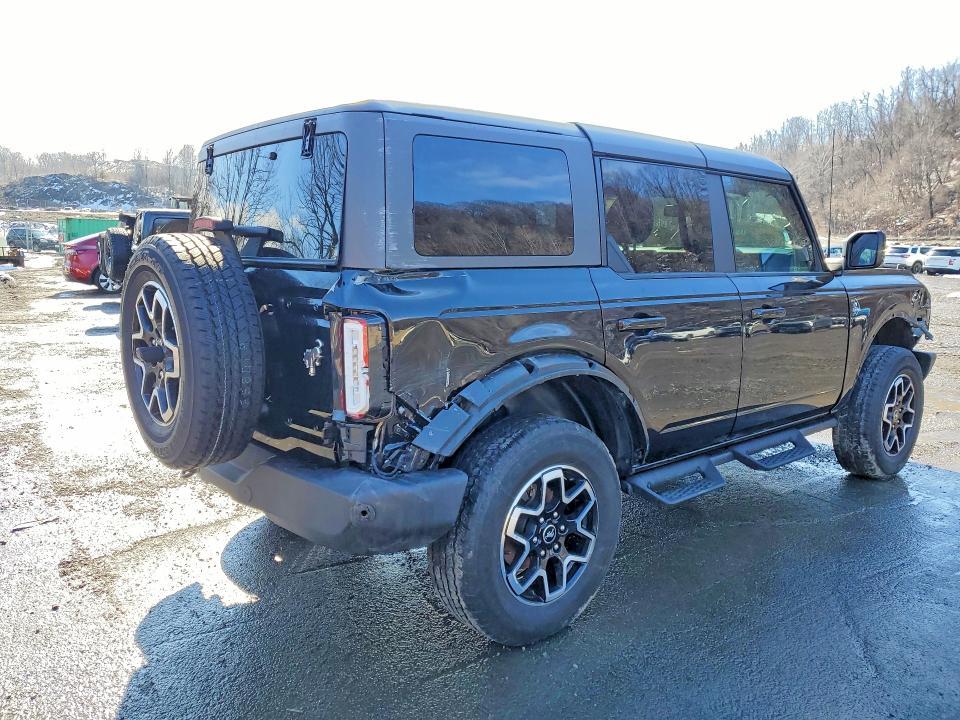 2024 Ford Bronco Outer Banks