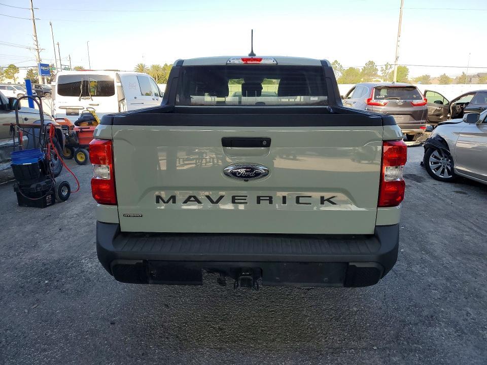 2022 Ford Maverick XL