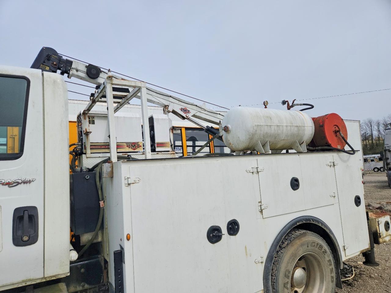 2013 International 4400 Utility / Service Truck