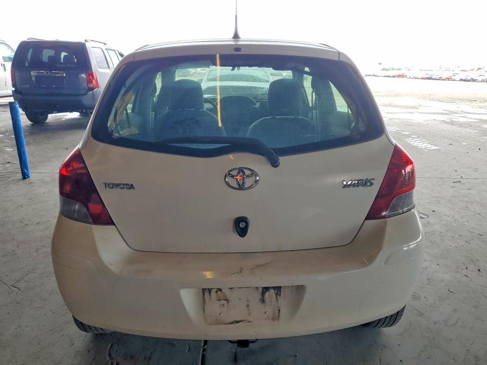 2011 Toyota Yaris Base