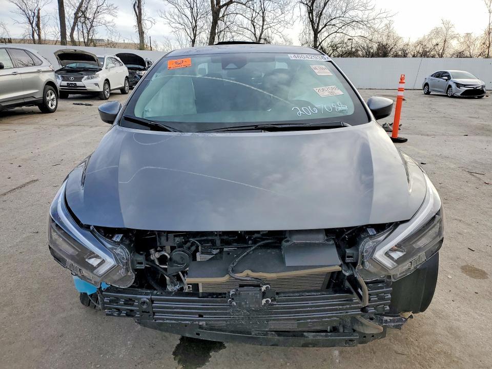 2025 Nissan Versa sv