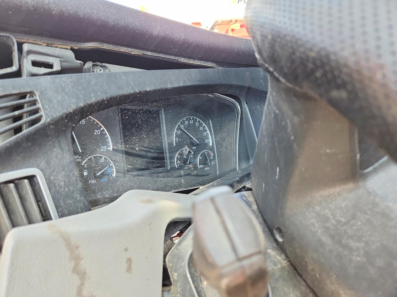 2019 Freigliner 2019 Freightliner Cascadia 126 Semi Truck