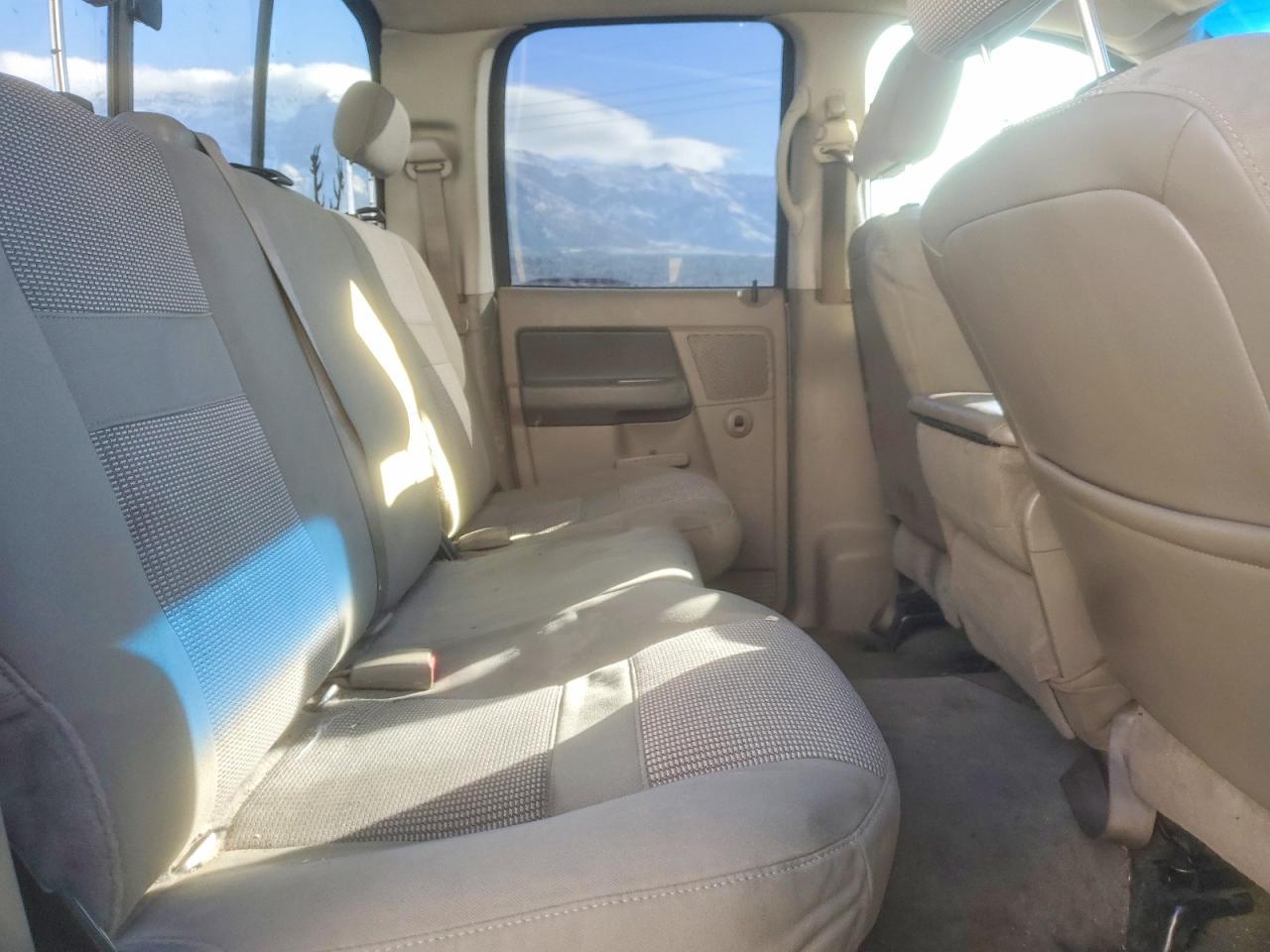 2006 Dodge RAM 2500 ST