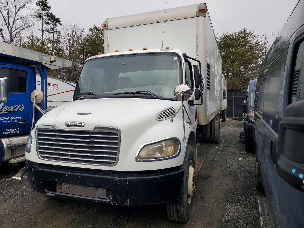 2008 Freightliner Business Class M2 BOX Truck