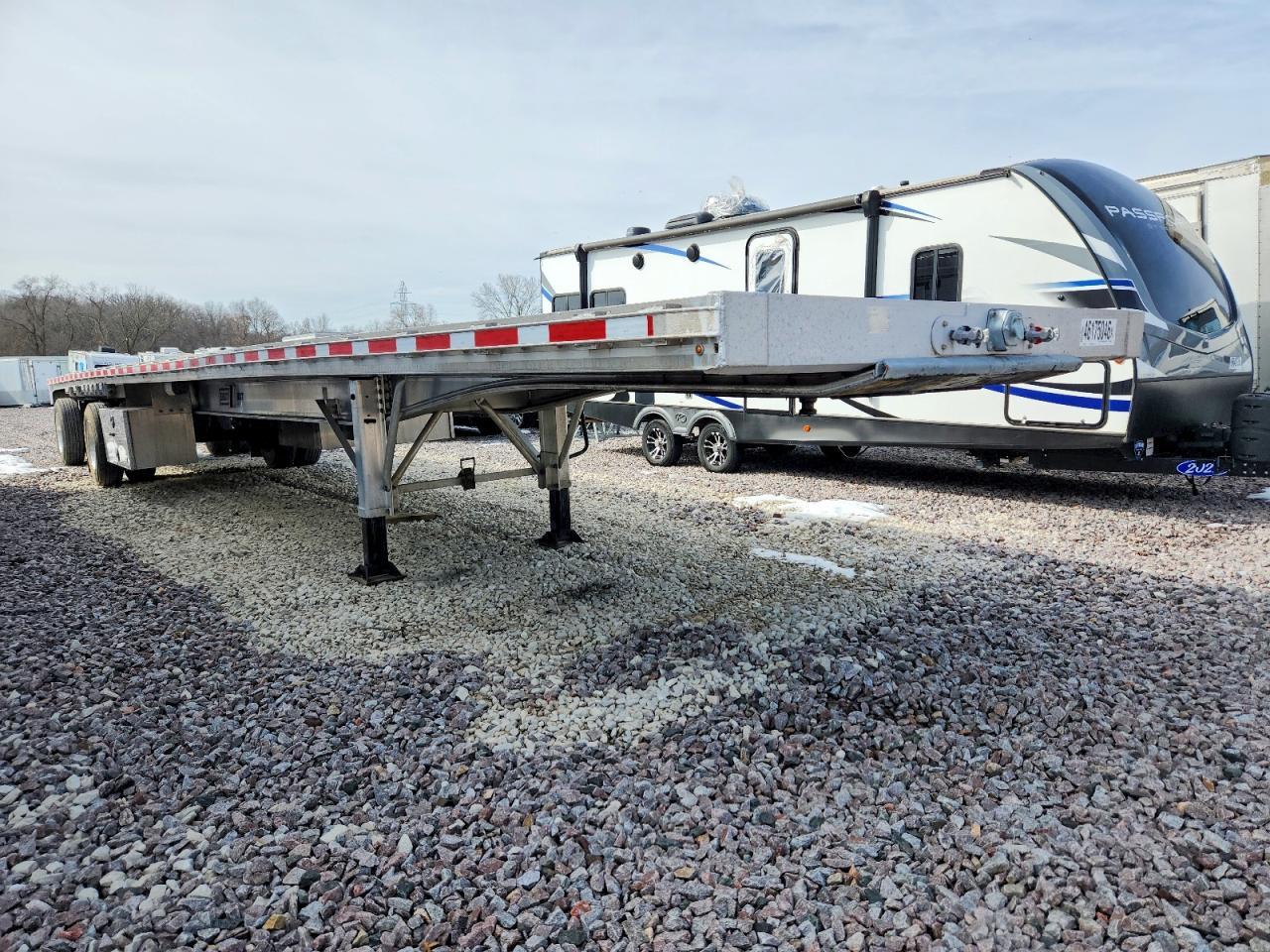 2024 East Manufacturing Flatbed Trailer