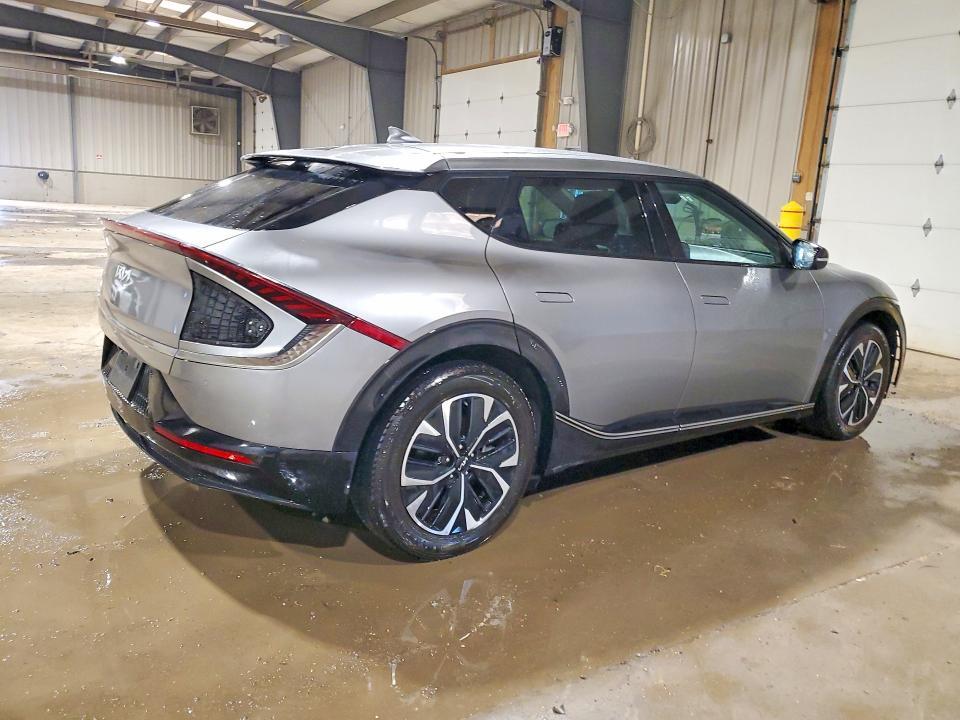 2024 KIA EV6 Wind