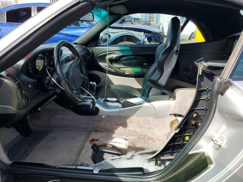 2000 Porsche 911 Carrera 2