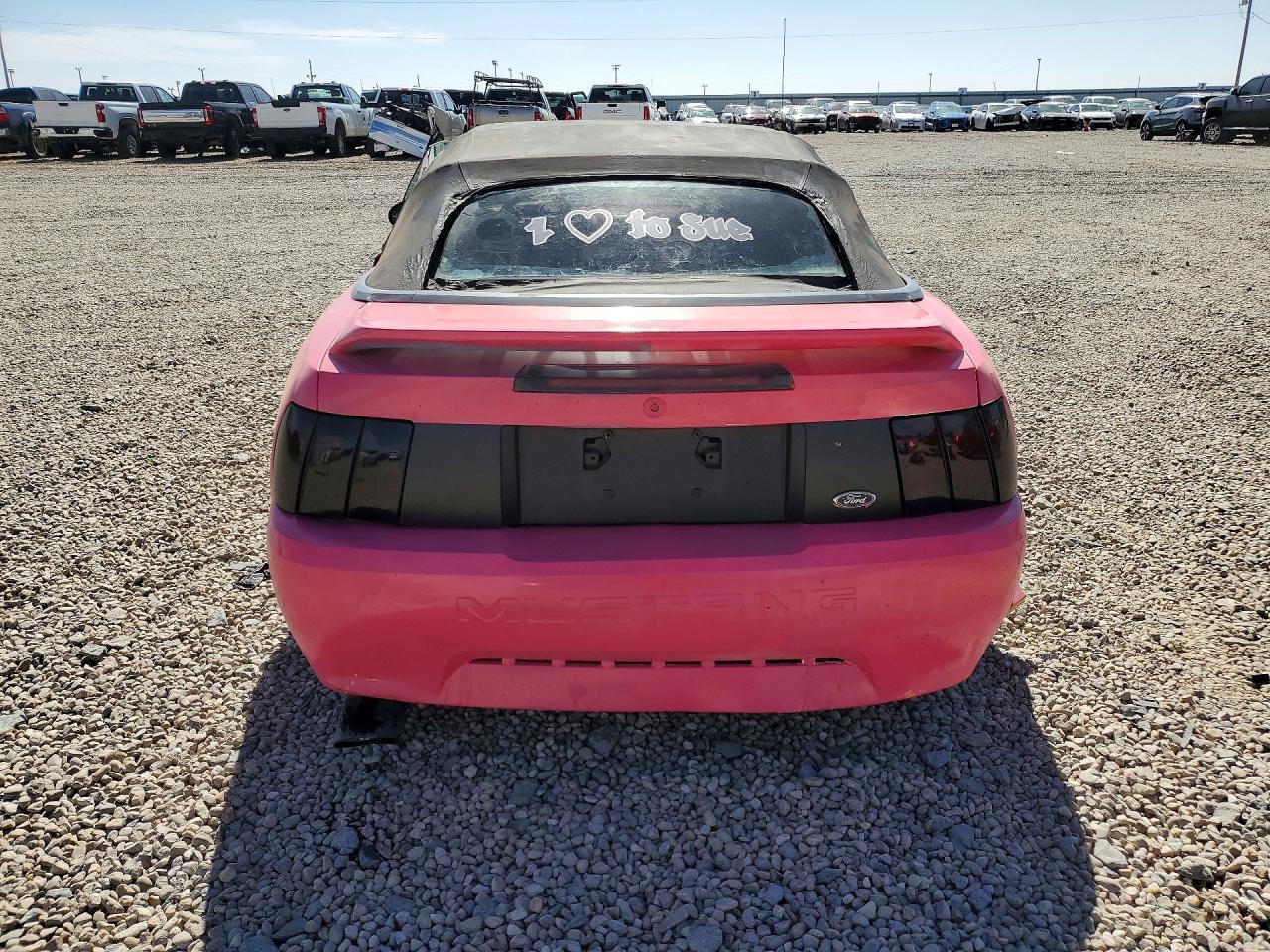 1999 Ford Mustang