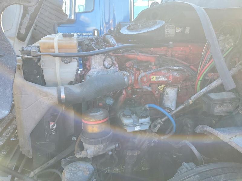 2015 Freigliner 2015 Freightliner Cascadia Semi Truck