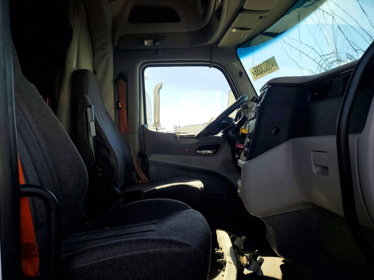 2019 Peterbilt 579