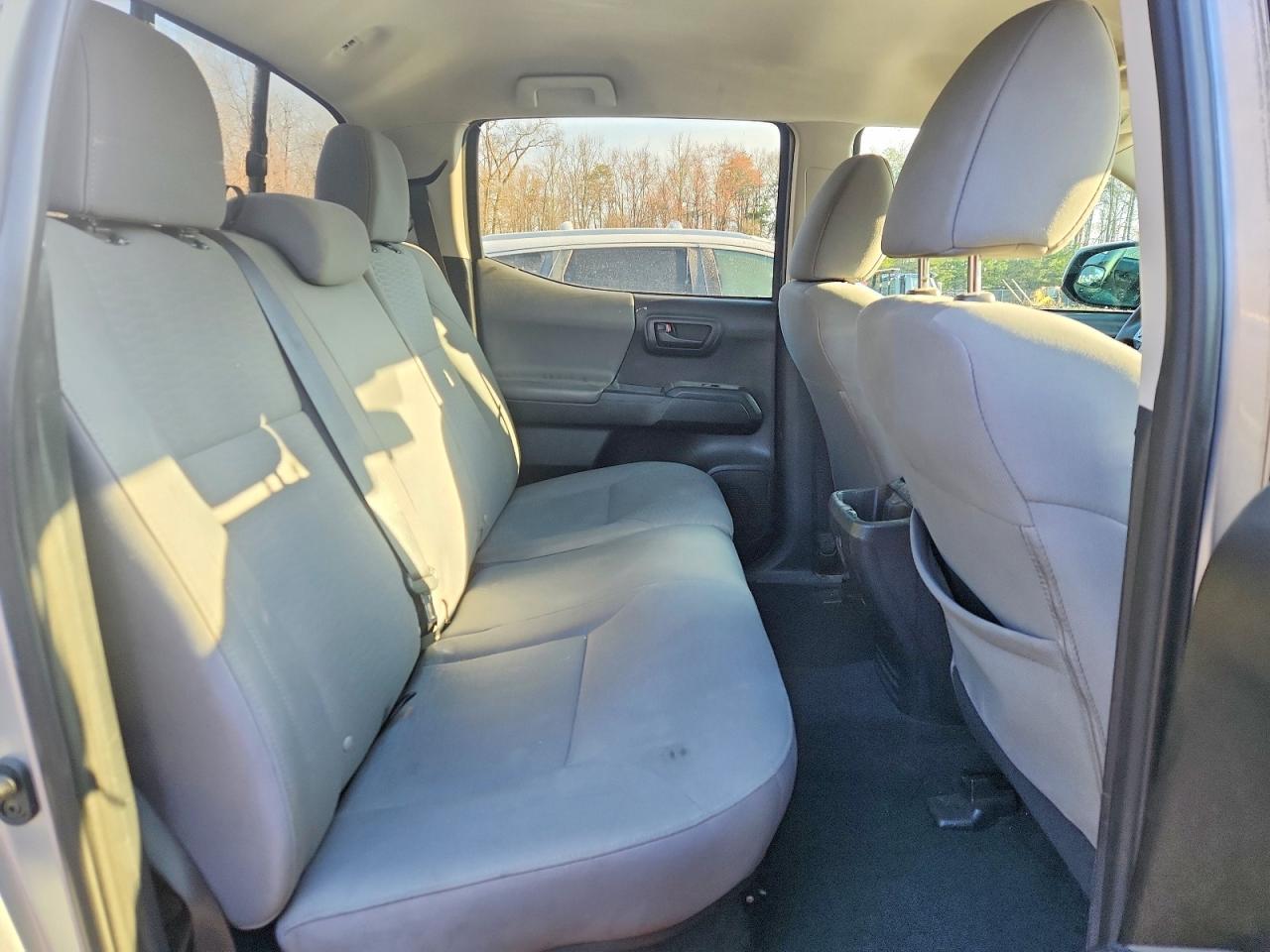 2019 Toyota Tacoma SR