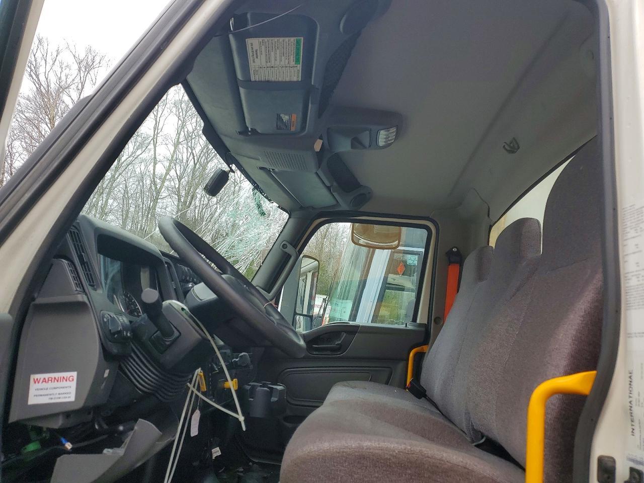 2025 International Mv607 Refrigerated box Truck