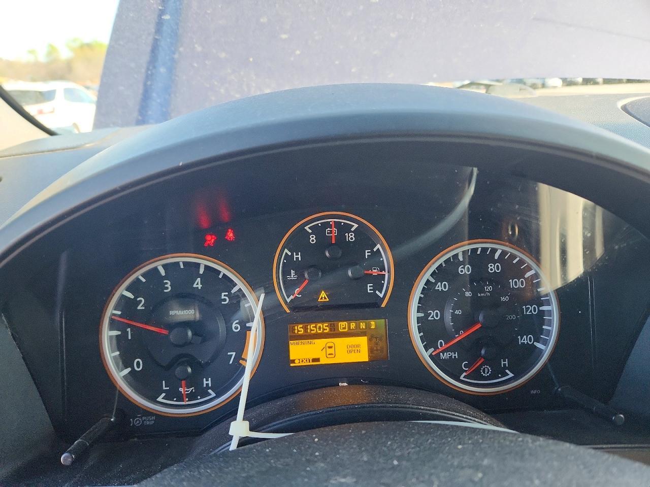 2010 Nissan Titan SE