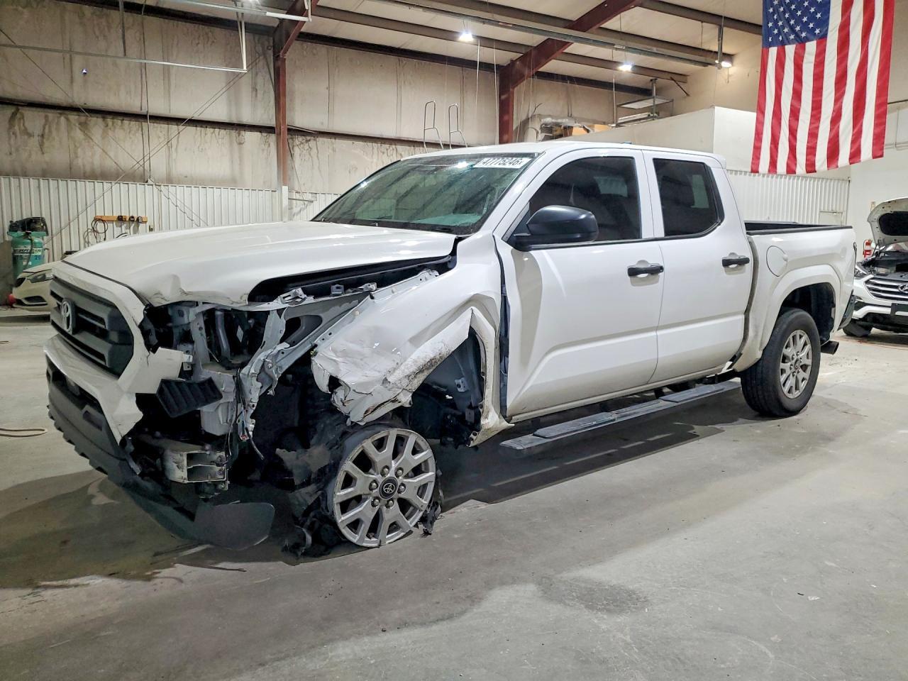2025 Toyota Tacoma SR