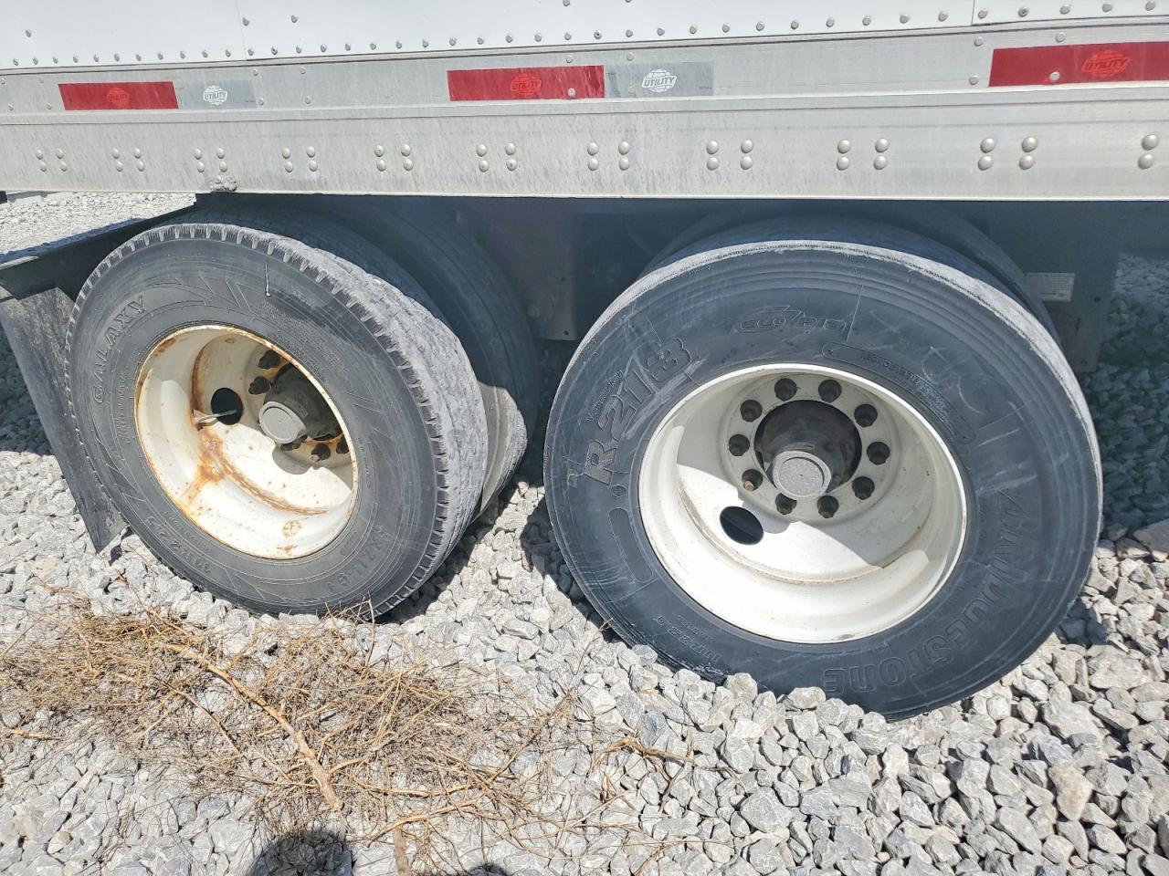 2017 Utility VS2DX DRY Van Trailer