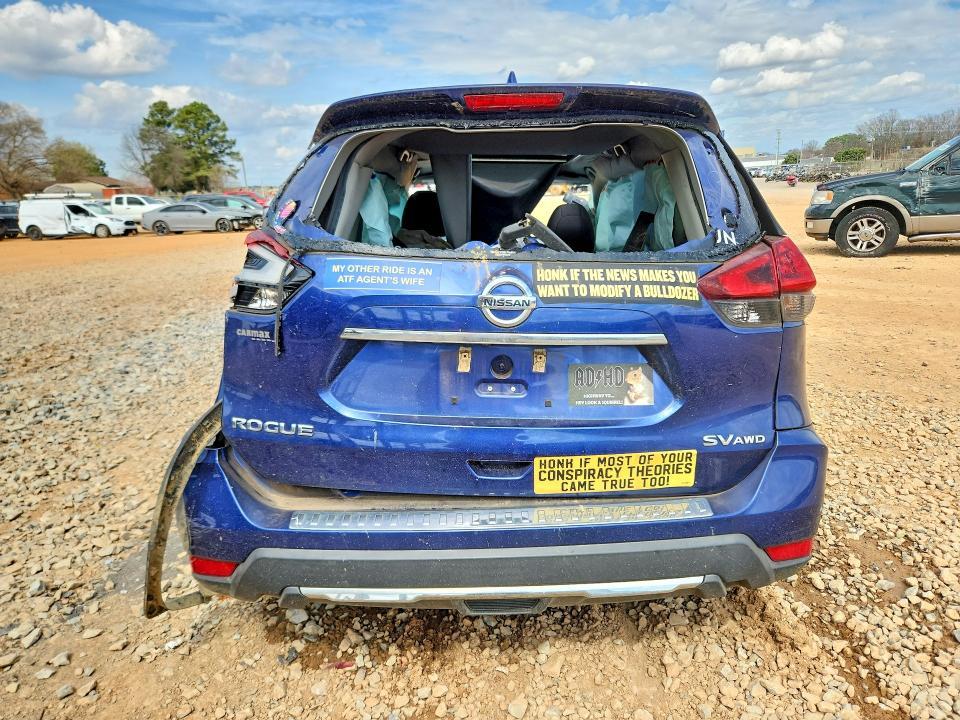 2018 Nissan Rogue sv