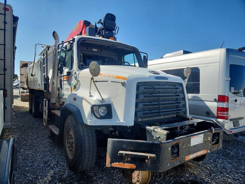 2021 Freigliner 114SD