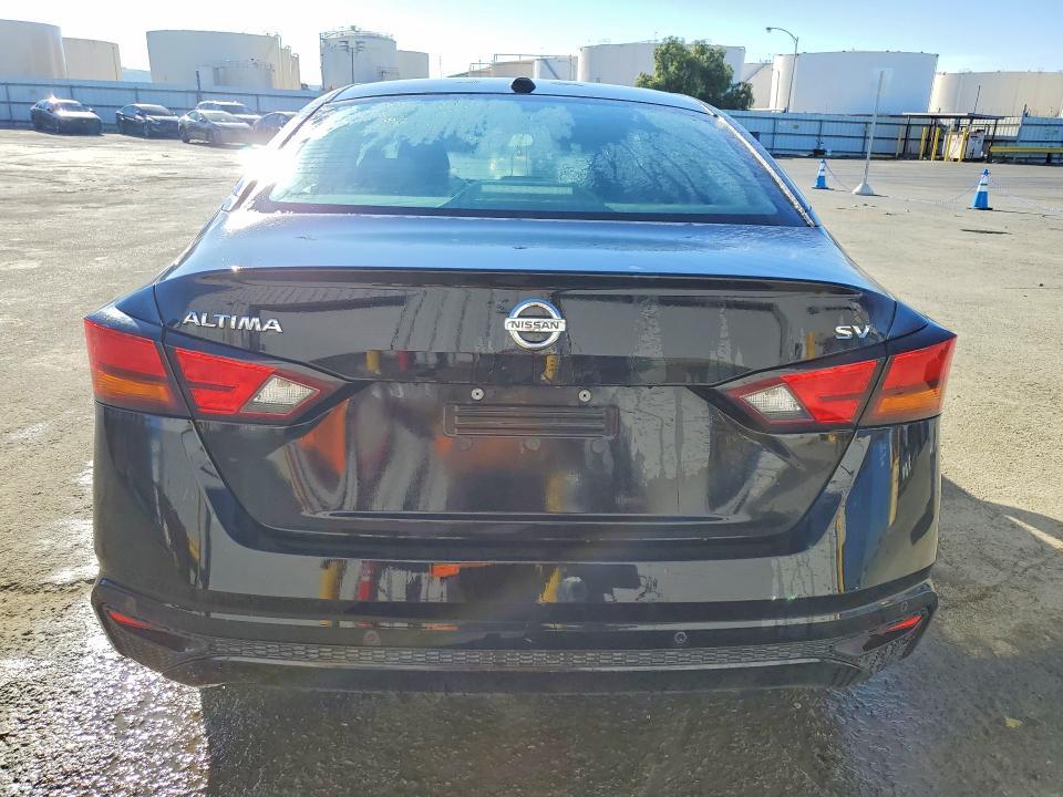 2022 Nissan Altima 2.5 sv