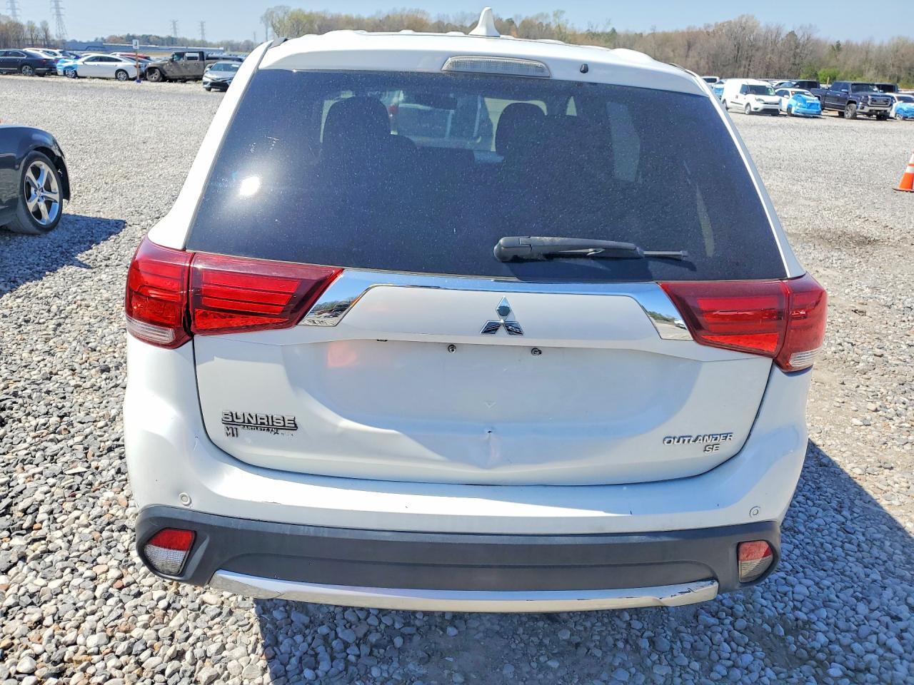 2018 Mitsubishi Outlander se