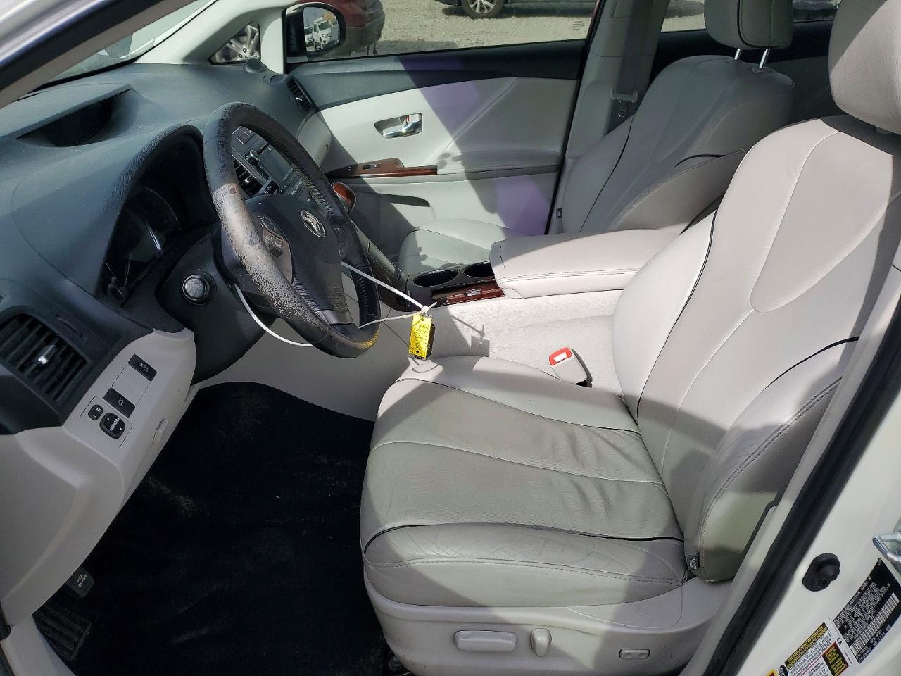 2010 Toyota Venza awd V6