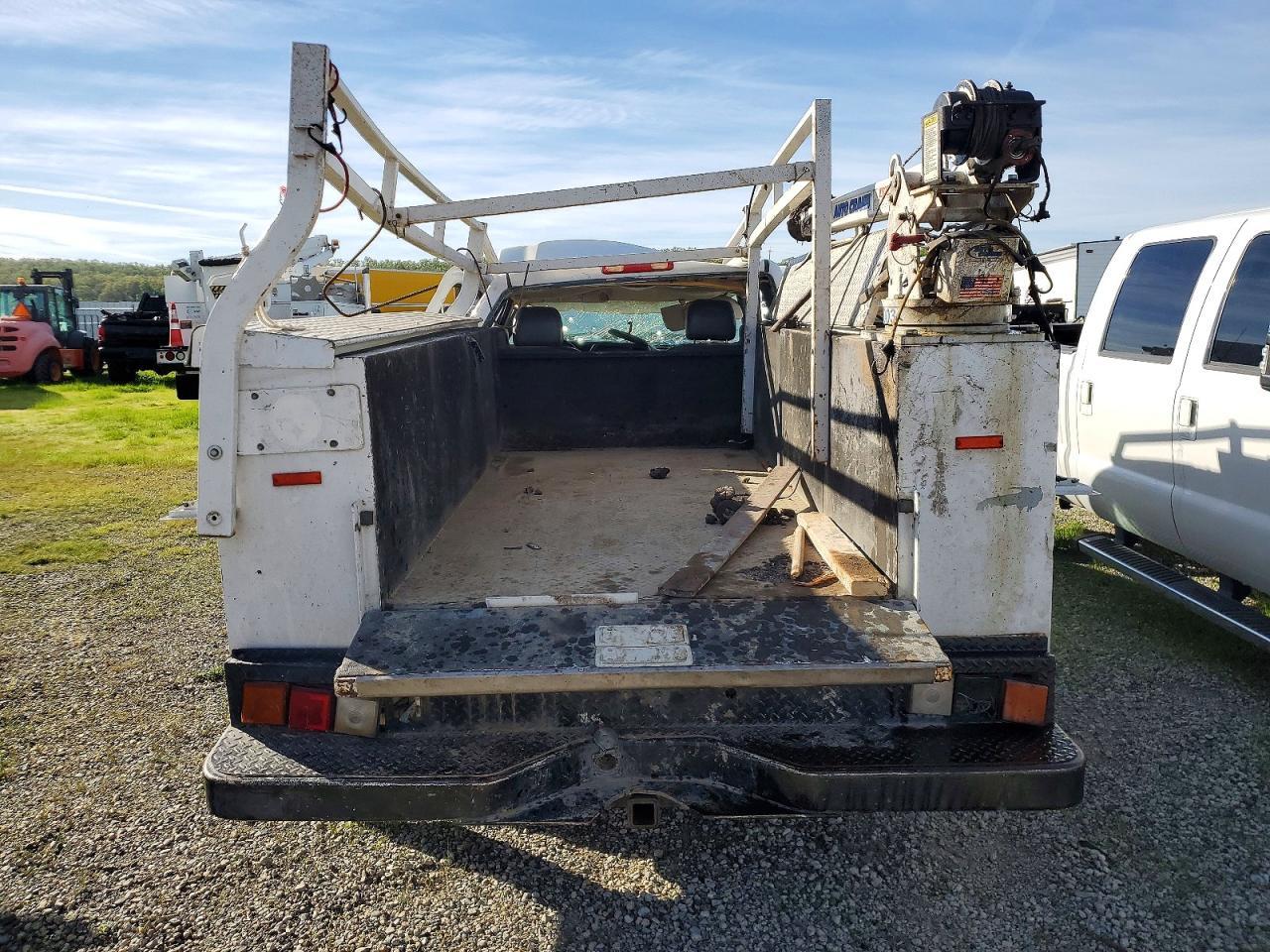 2005 Chevrolet Silverado C2500 Utility / Service Truck