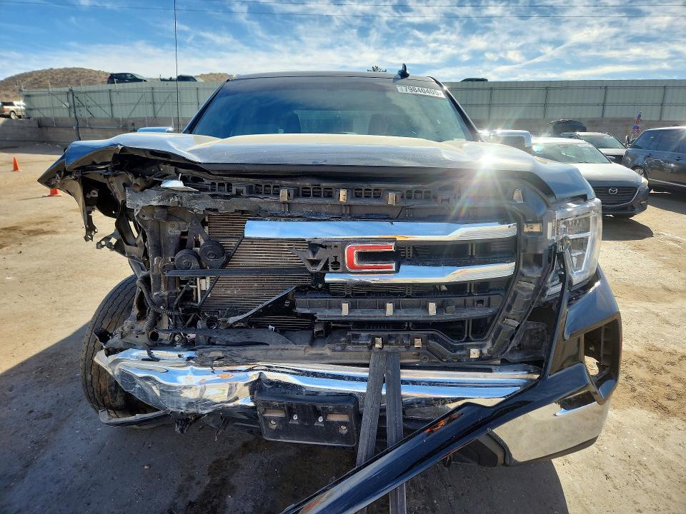 2022 GMC Sierra Limited K1500 SLE