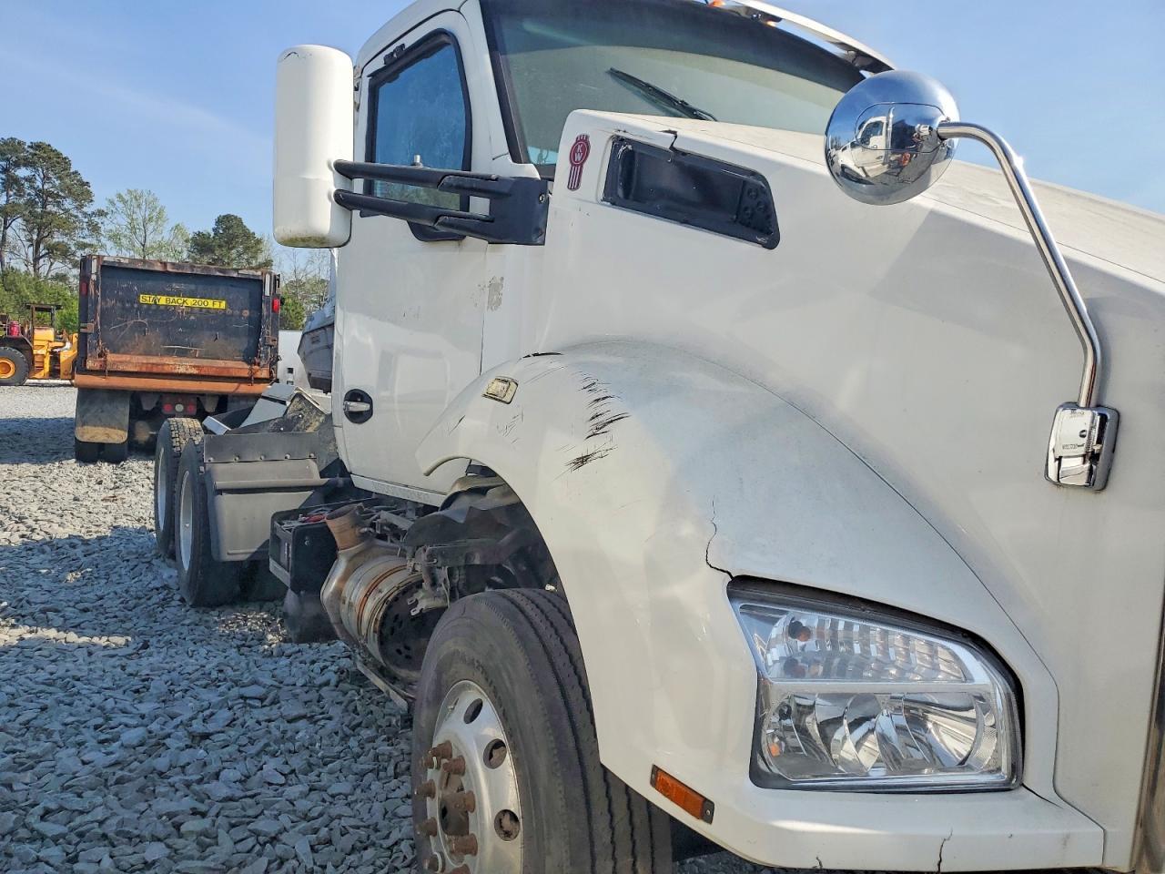 2020 Kenworth T880 Semi Truck