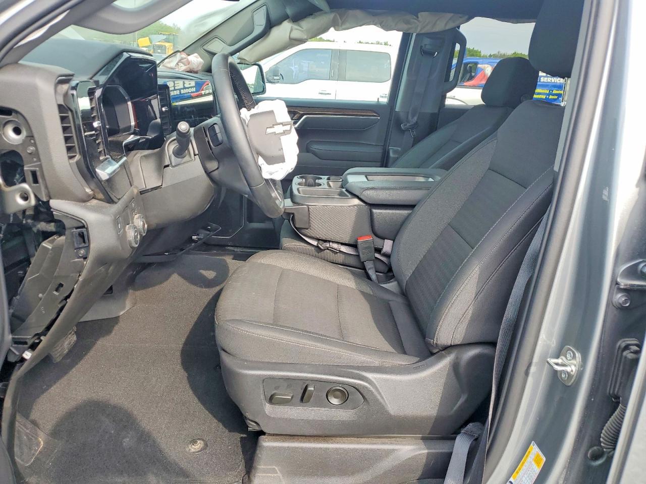 2026 Chevrolet Silverado C1500 LT