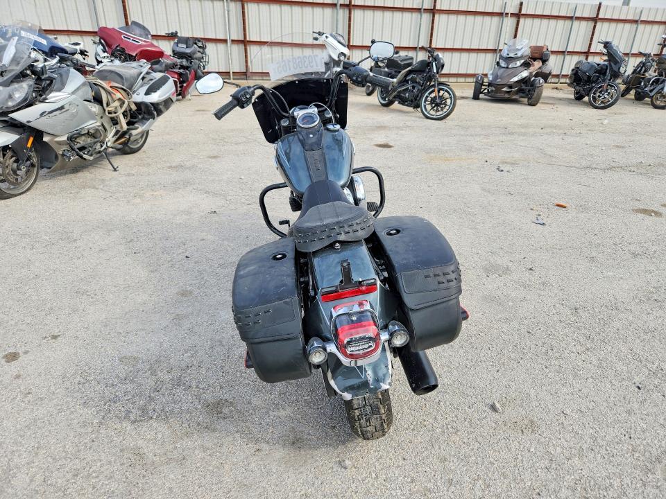 2025 Harley-Davidson Flhc