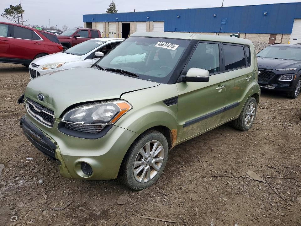 2013 KIA Soul +