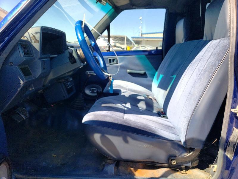 1988 Toyota Pickup Base