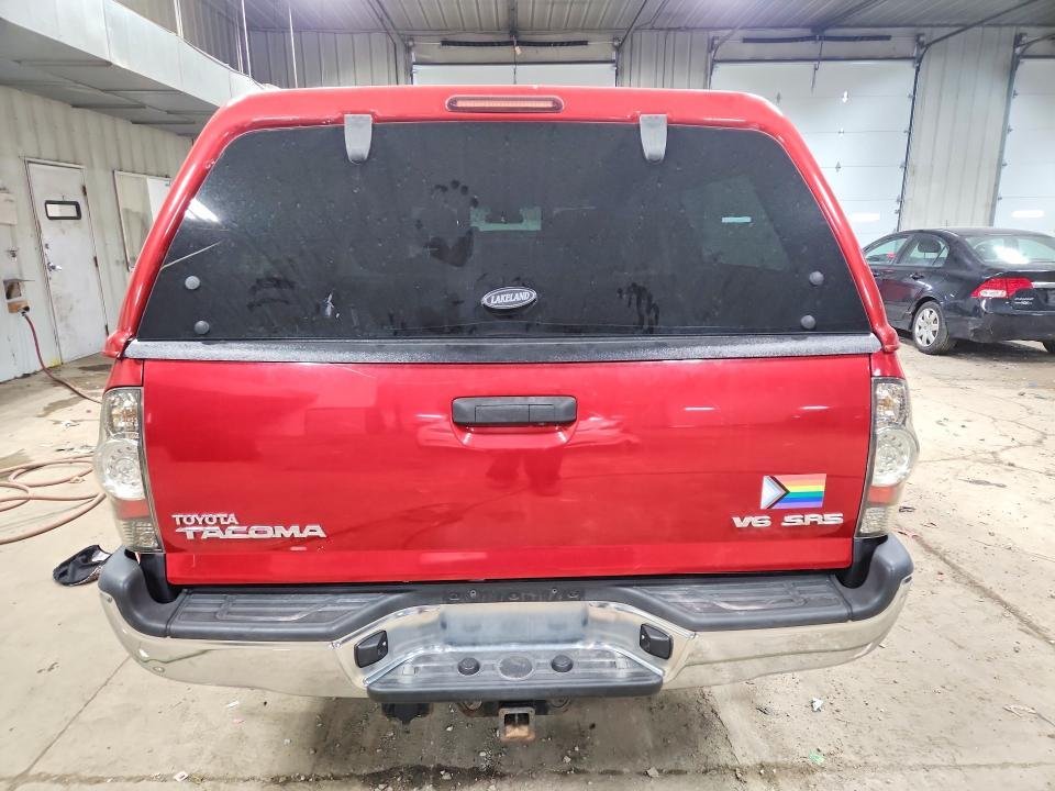 2015 Toyota Tacoma SR5
