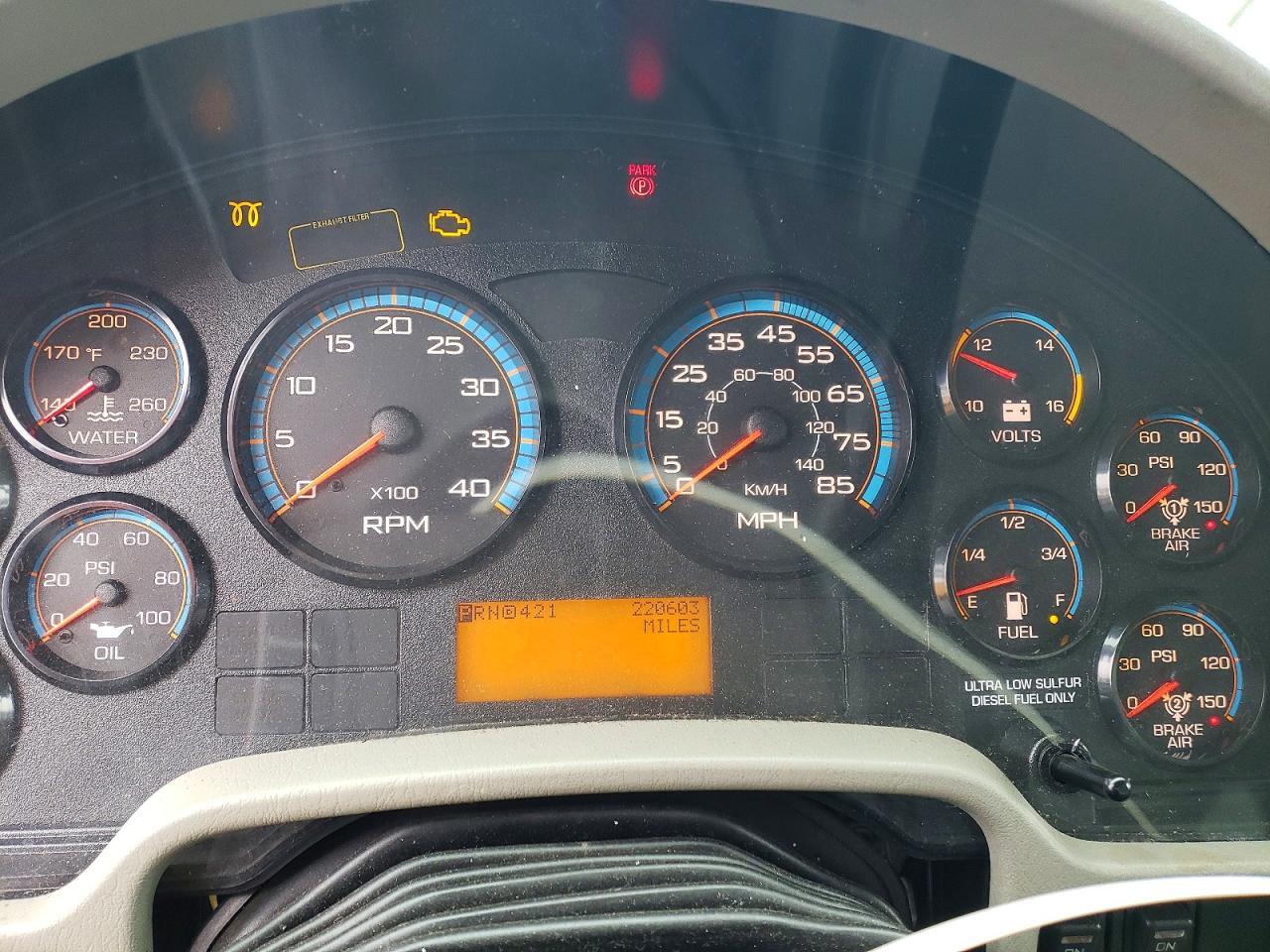 2015 International 4300 BOX Truck