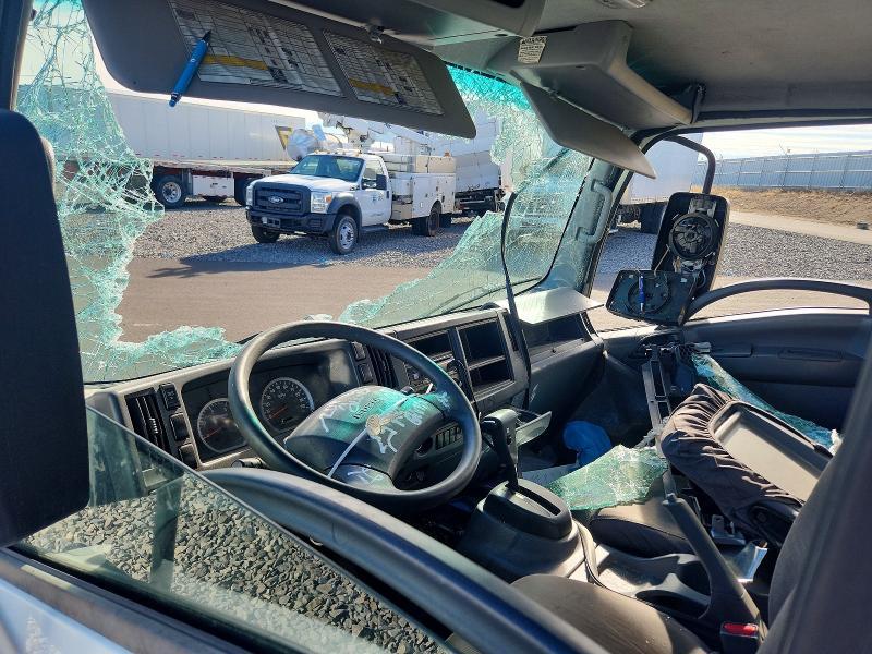 2017 Isuzu NPR HD BOX Truck