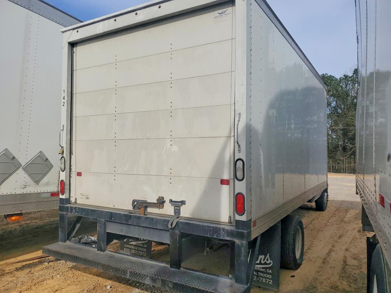 2022 Ford Econoline E450 Super Duty Cutaway Van