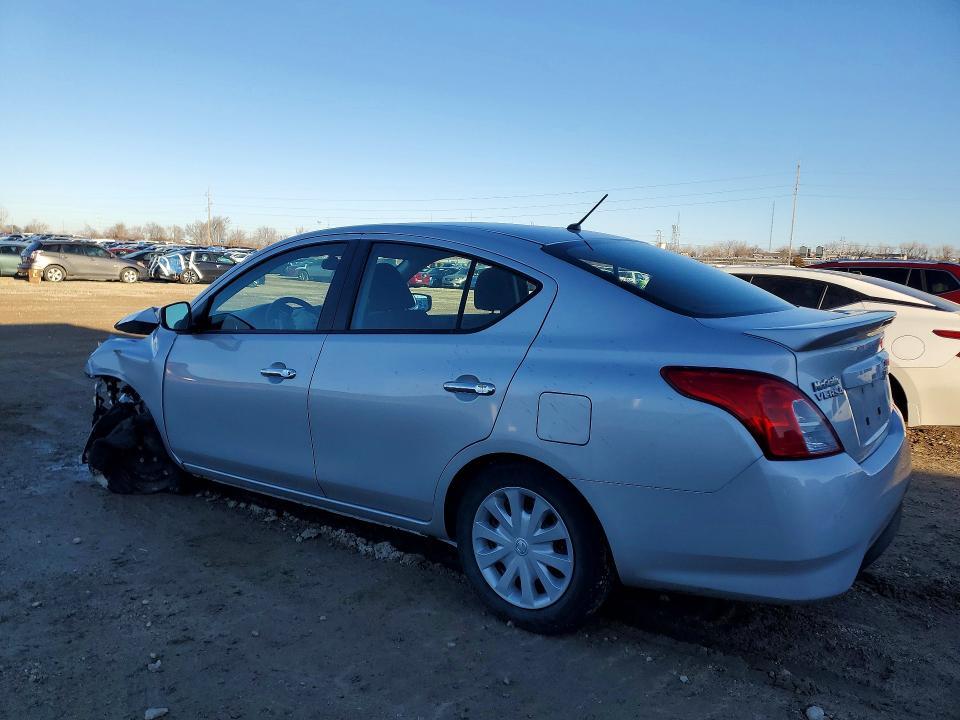 2018 Nissan Versa sv