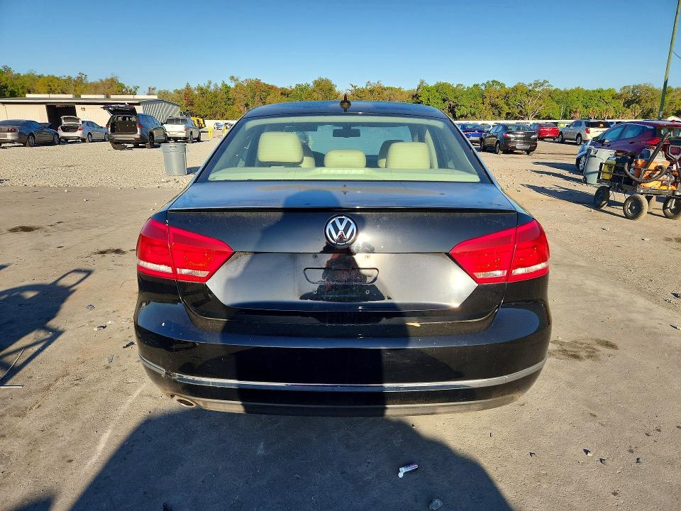 2013 Volkswagen Passat sel