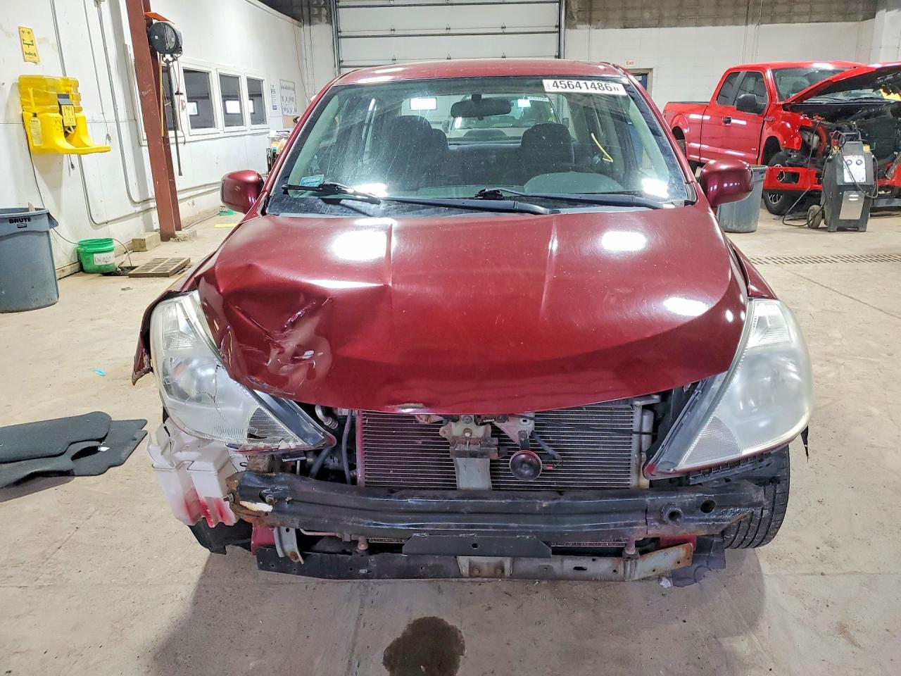 2008 Niss Versa