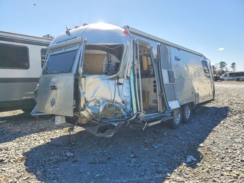 2021 Airstream Camper