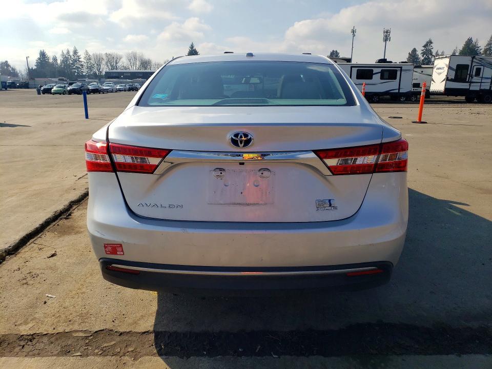 2014 Toyota Avalon Hybrid xle Premium
