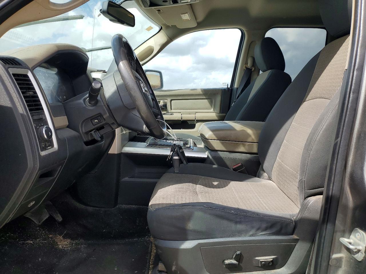 2012 Dodge RAM 1500 SLT