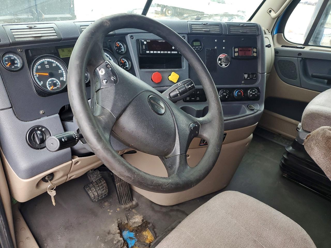 2017 Freightliner Cascadia 125