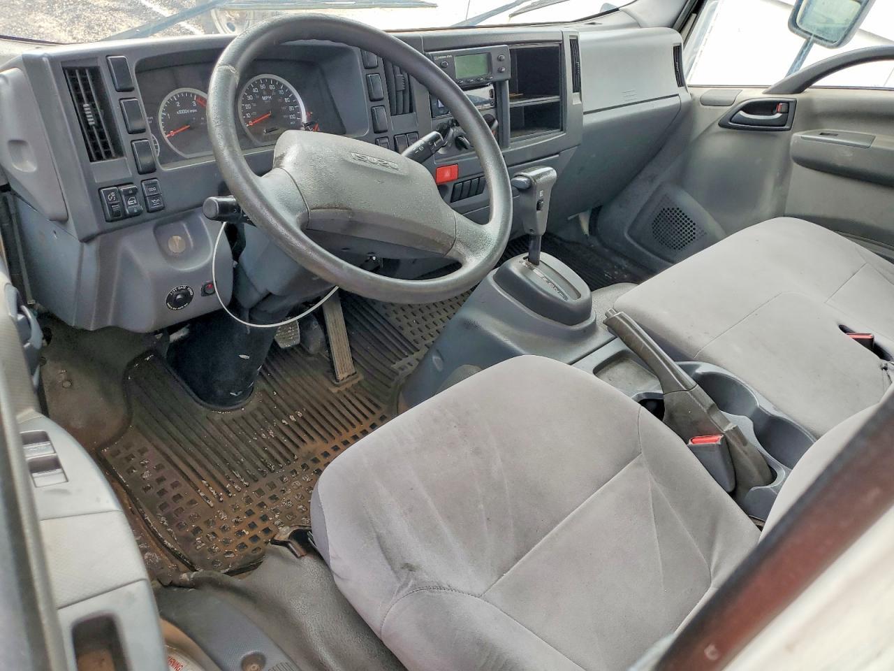 2017 Isuzu NQR Refrigerated BOX Truck