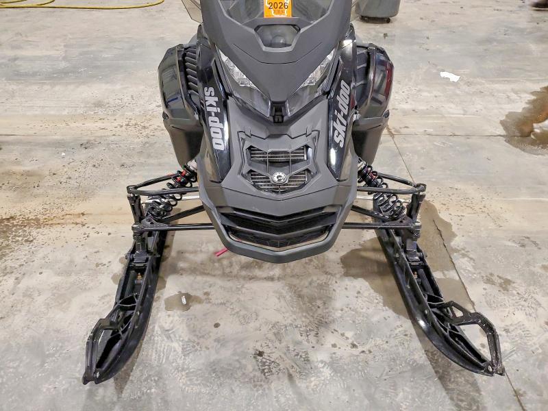2023 Skidoo Renegade