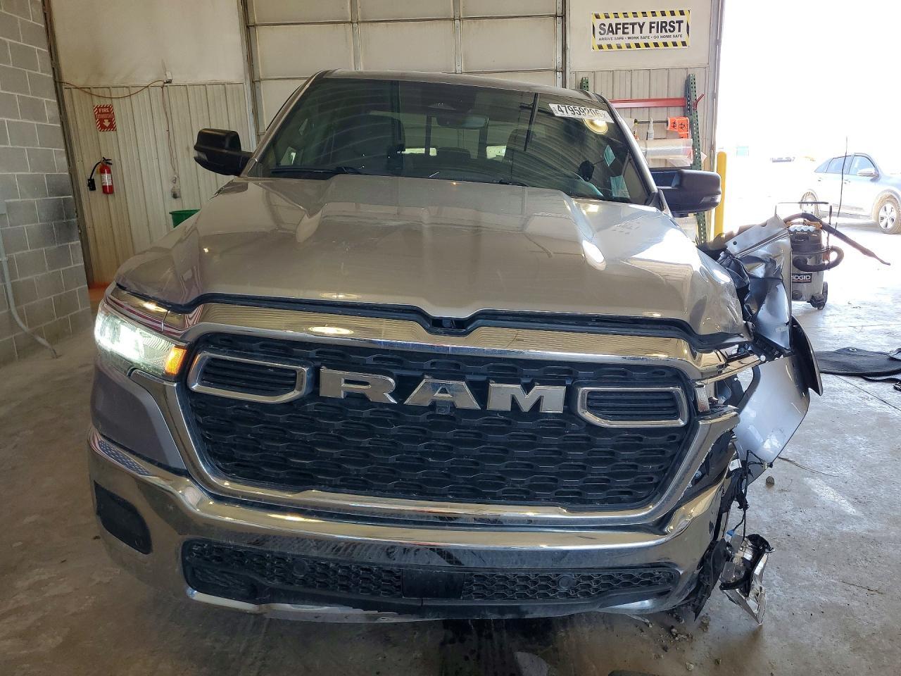 2025 Dodge RAM 1500 BIG Horn