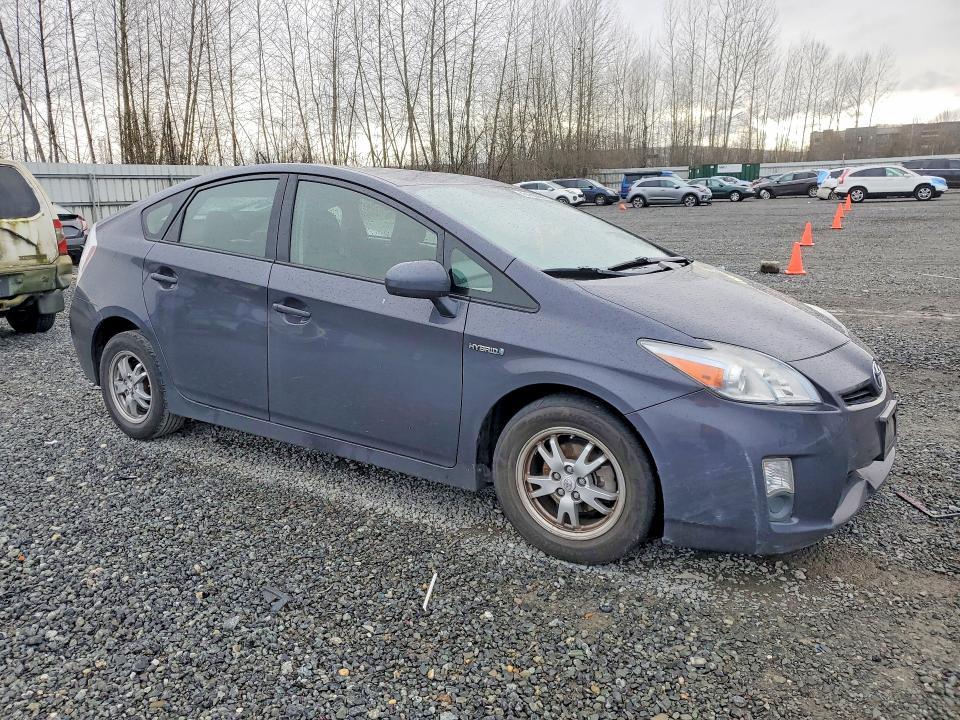2010 Toyota Prius iii