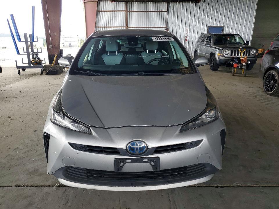 2019 Toyota Prius le
