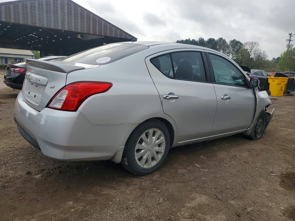 2017 Nissan Versa 1.6 sv