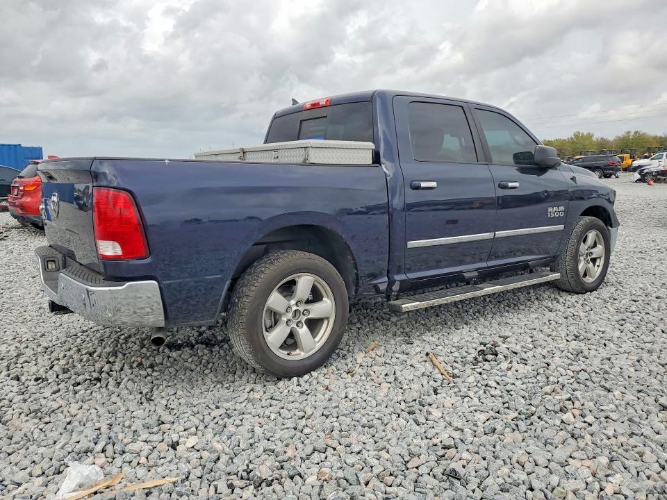 2015 Dodge RAM 1500 SLT